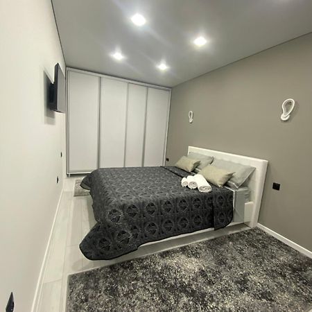 Aparthotel Edinet-Аренда Квартир Единец Ngoại thất bức ảnh