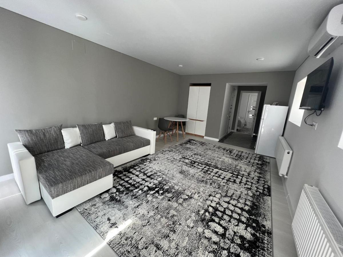 Aparthotel Edinet-Аренда Квартир Единец Ngoại thất bức ảnh