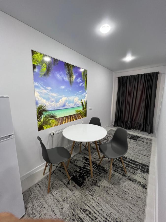 Aparthotel Edinet-Аренда Квартир Единец Ngoại thất bức ảnh