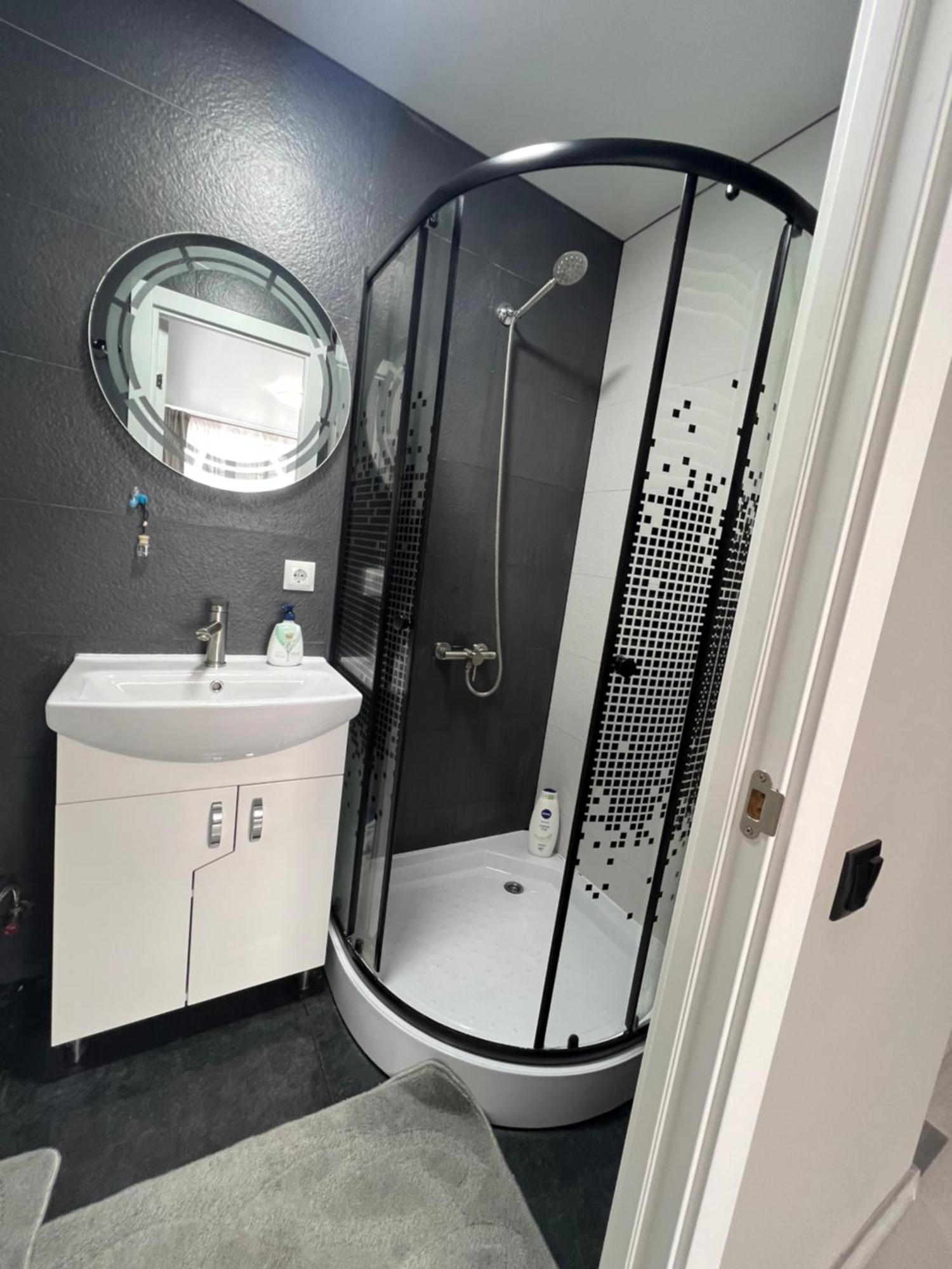 Aparthotel Edinet-Аренда Квартир Единец Ngoại thất bức ảnh