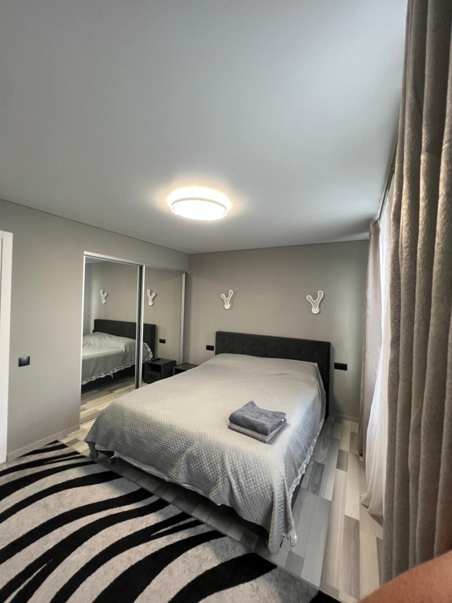 Aparthotel Edinet-Аренда Квартир Единец Ngoại thất bức ảnh